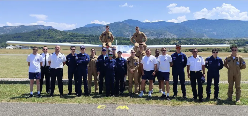 Les élèves-officiers de l’École de l’air et de l’espace. 