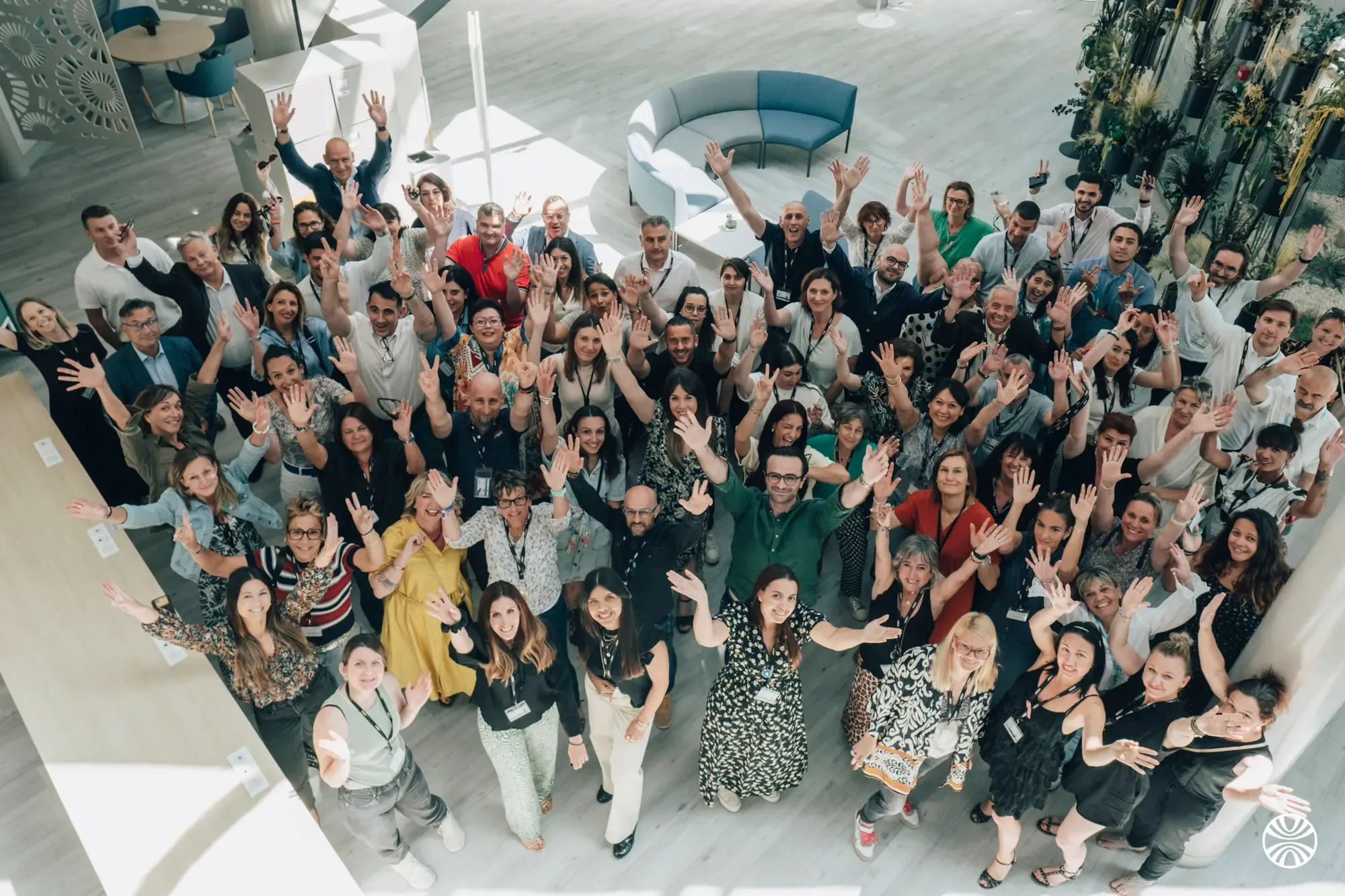 Collaborateurs AGPM réunis au siège, illustrant l'engagement, la diversité et le bien-être au travail