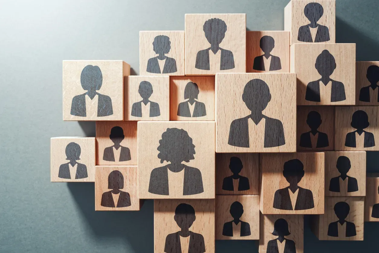 Blocs représentant les collaborateurs, véritables ressources humaines de l'entreprise